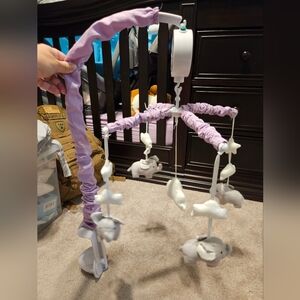 The Peanutshell Little Peanut Mobile